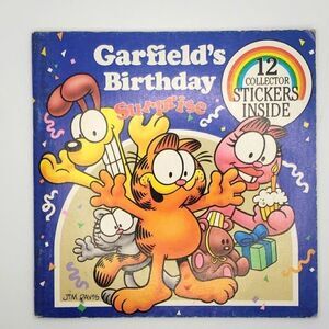 𝅺vintage Garfield's birthday surprise soft cover paperback book